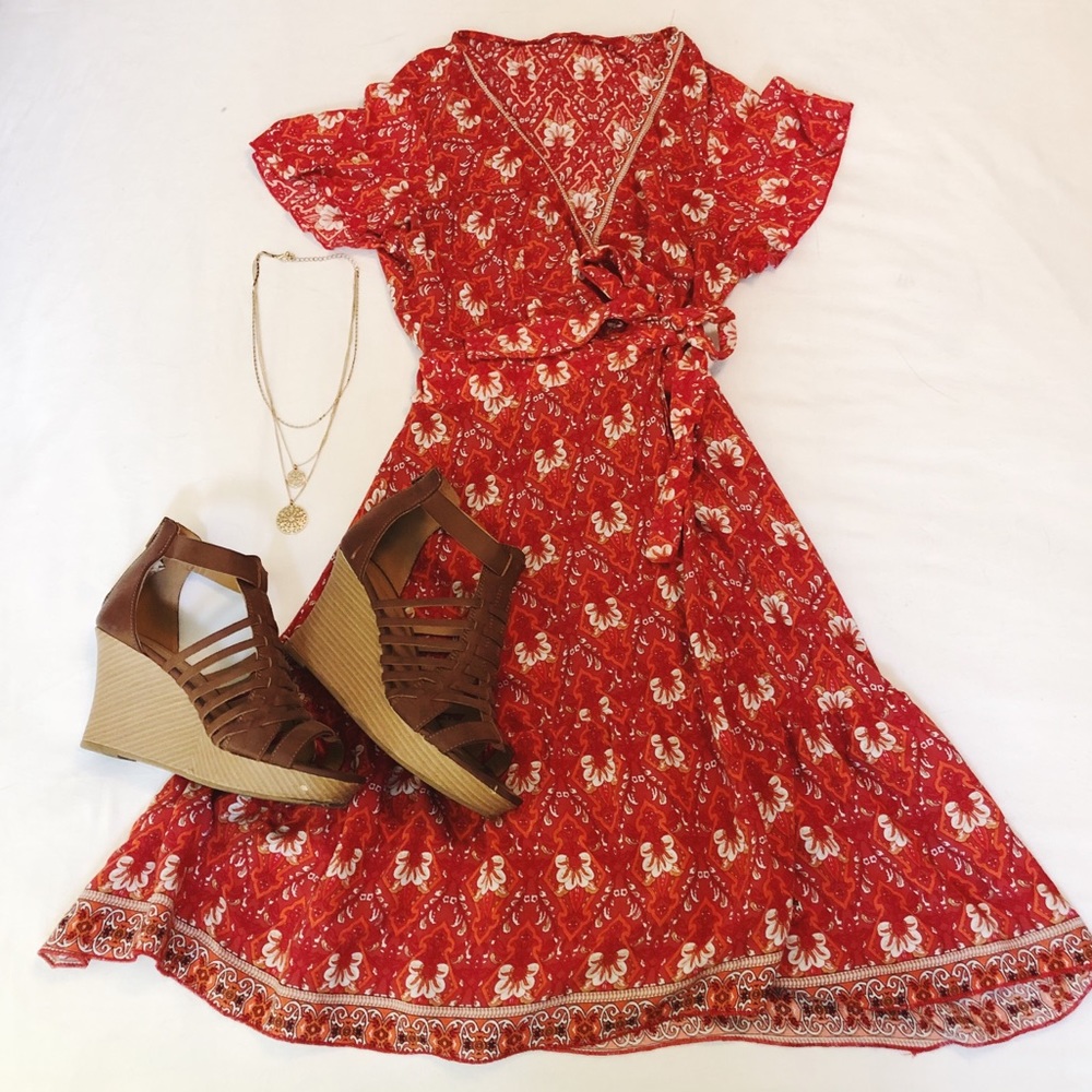 NWOT Self-Tie Wrap Dress